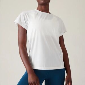 Athleta | Ultimate Train Tee (Exotic Fuchsia)